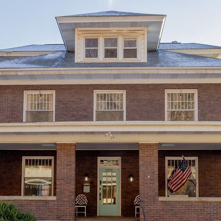 Elk River Hotel & Cafe Sutton Bagian luar foto