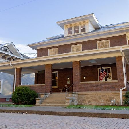 Elk River Hotel & Cafe Sutton Bagian luar foto