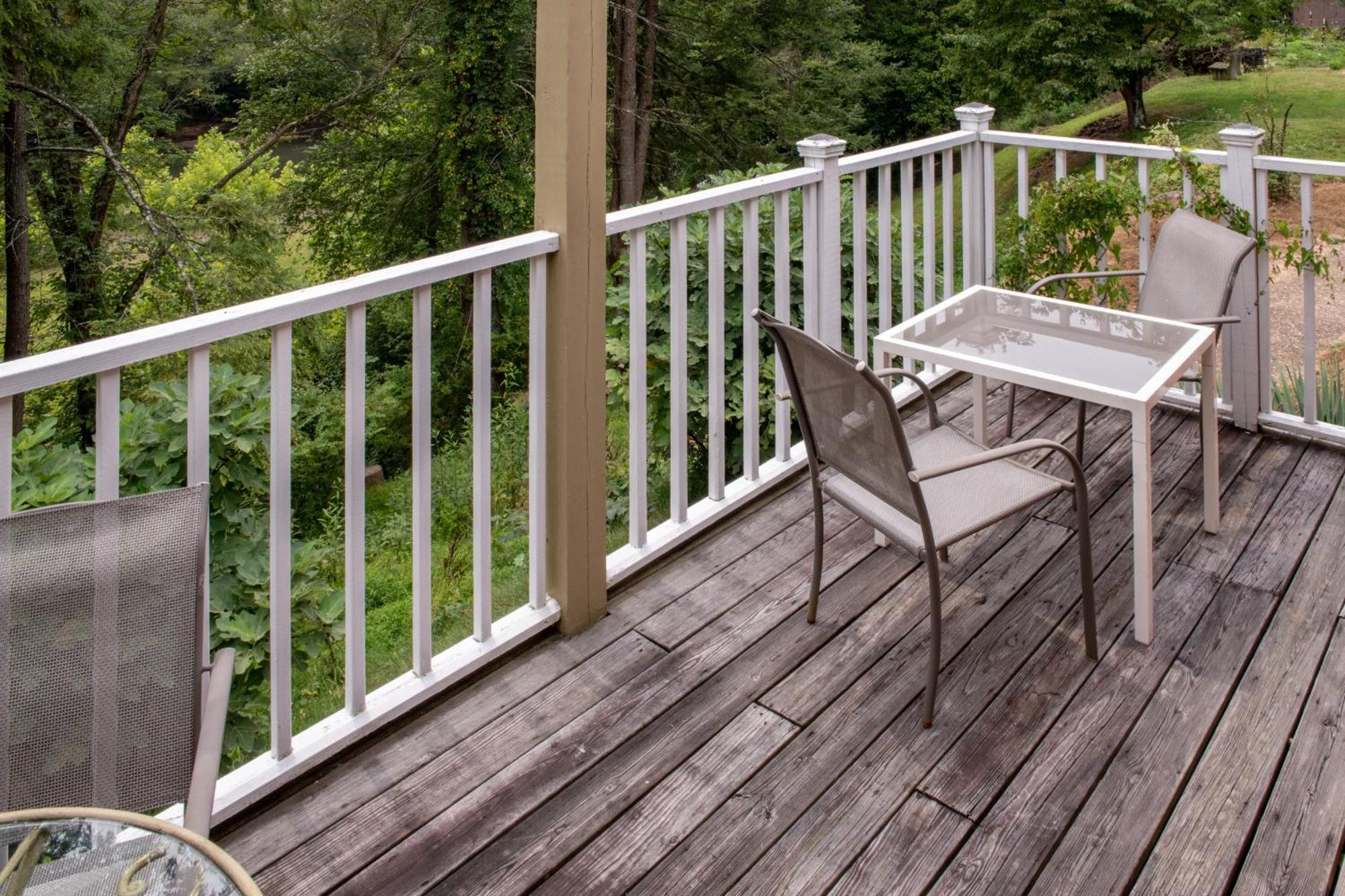 Elk River Hotel & Cafe Sutton Bagian luar foto